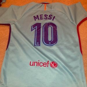 Youth - Messi Soccer Jersey and Shorts
